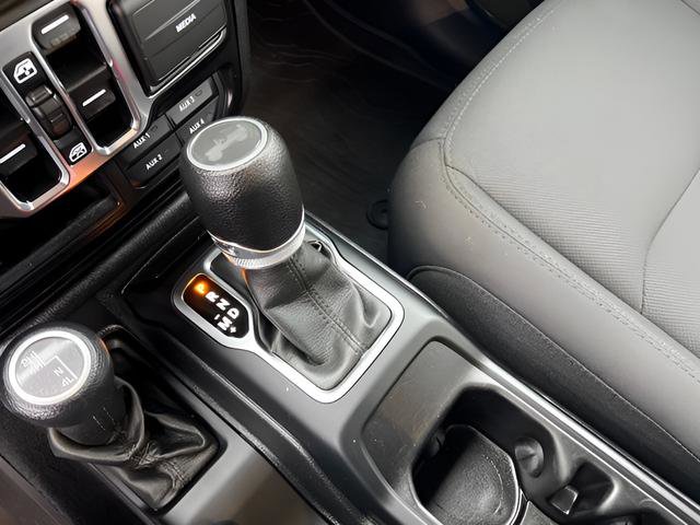 Used 2022 Jeep Wrangler Unlimited Sport image 20