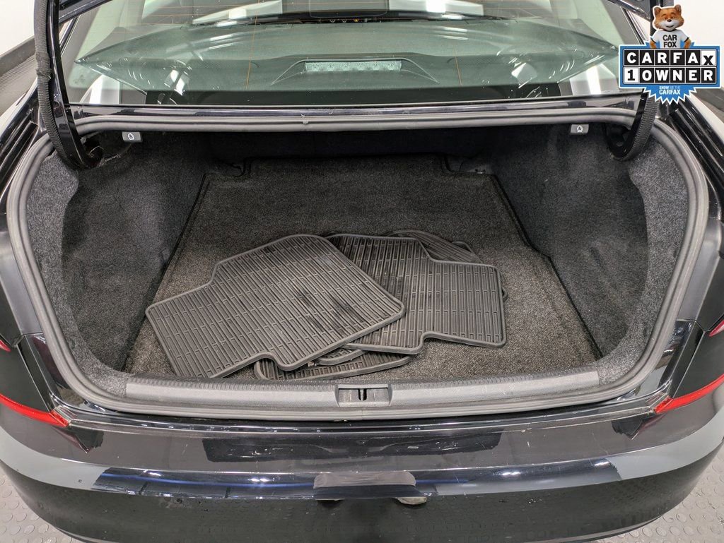 Used 2020 Volkswagen Passat 2.0T R-Line image 26