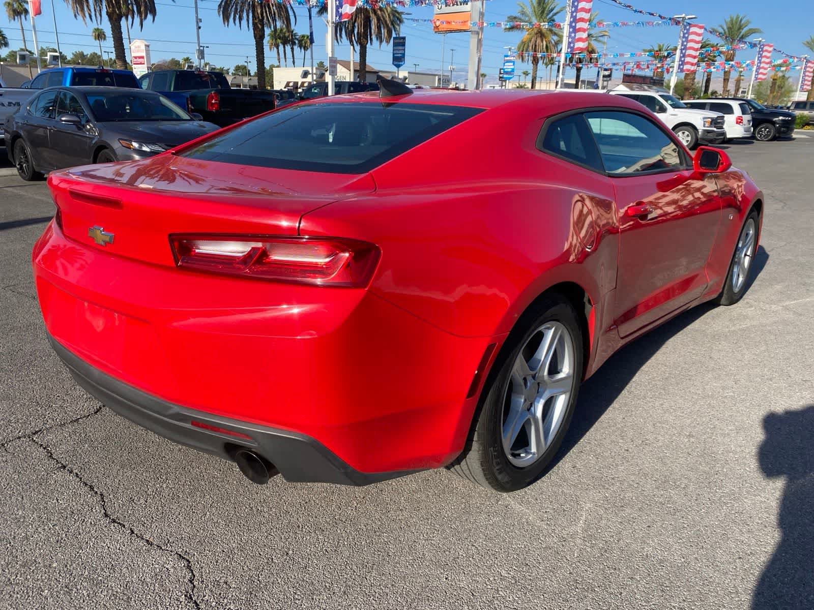 Used 2016 Chevrolet Camaro LT RWD image 6