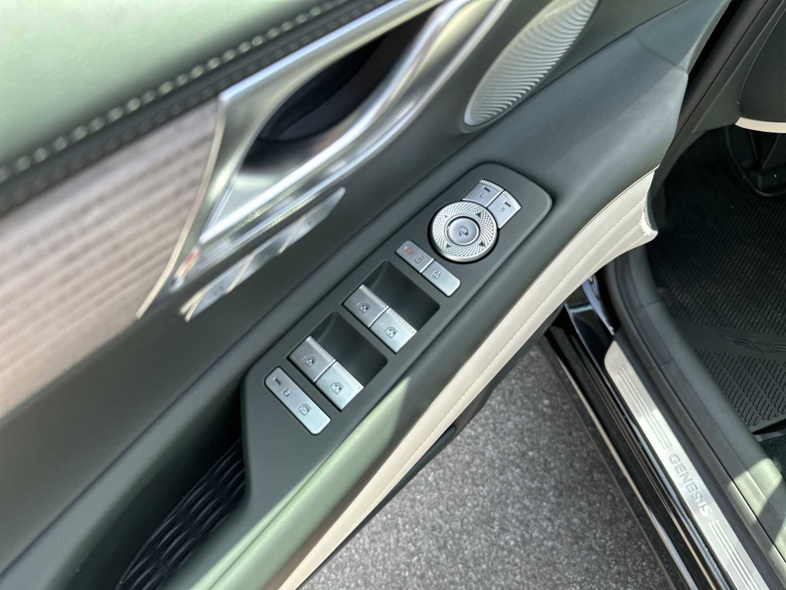 New 2026 Genesis GV80 2.5T Prestige AWD/4WD image 15