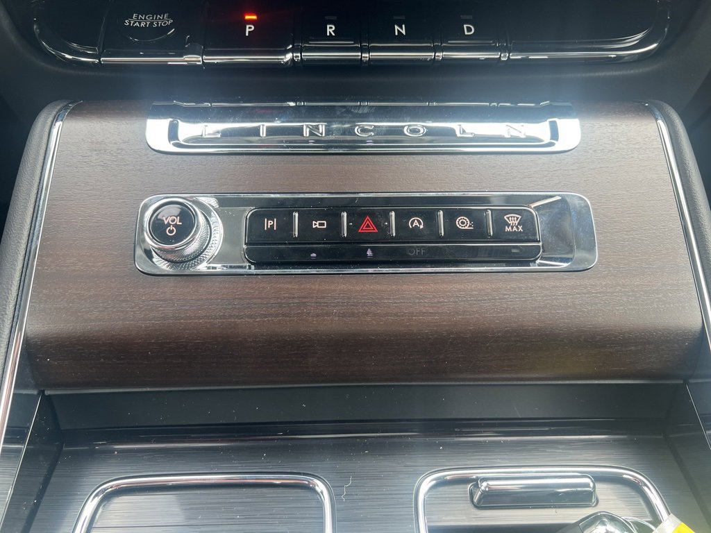 New 2025 Lincoln Aviator Reserve w/ Luxury Package image 37
