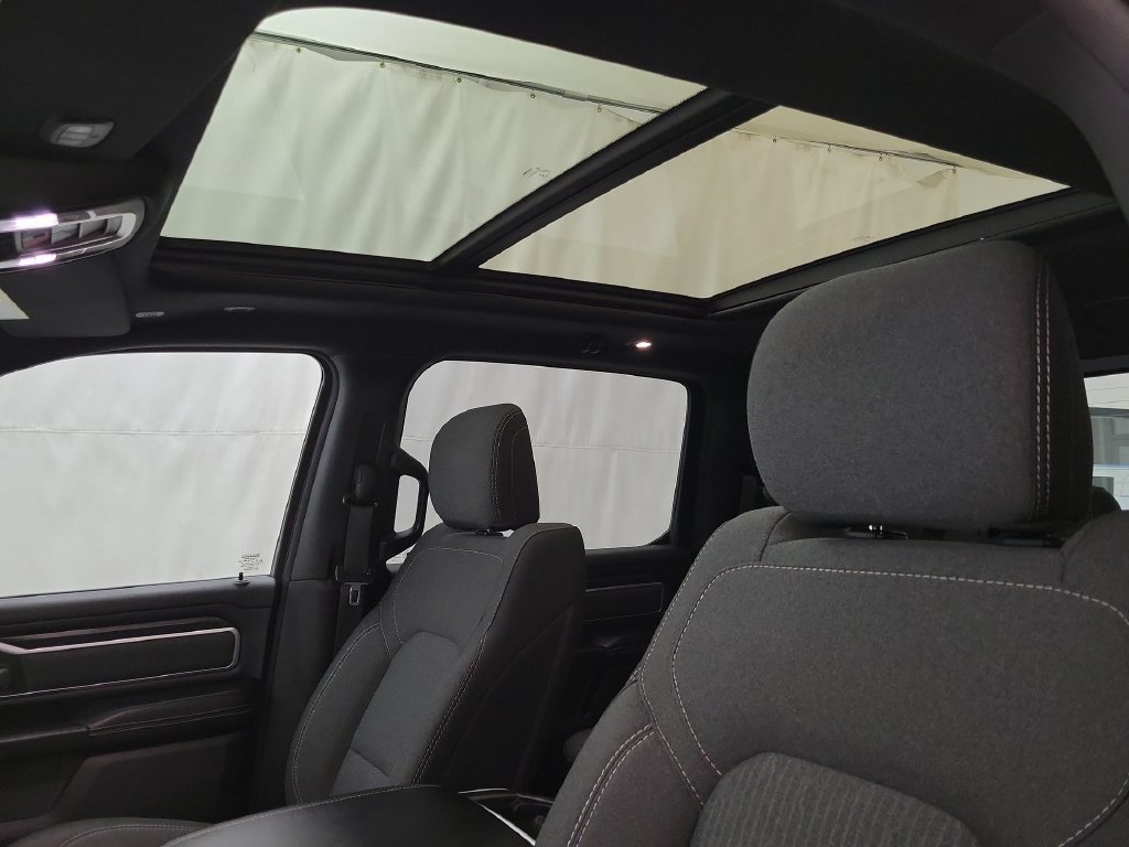 Used 2019 RAM 1500 Big Horn AWD/4WD image 11