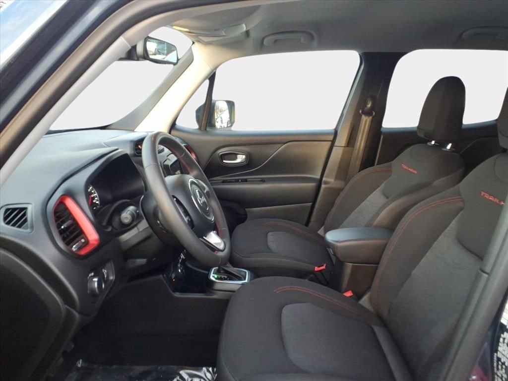 Used 2023 Jeep Renegade Trailhawk image 7