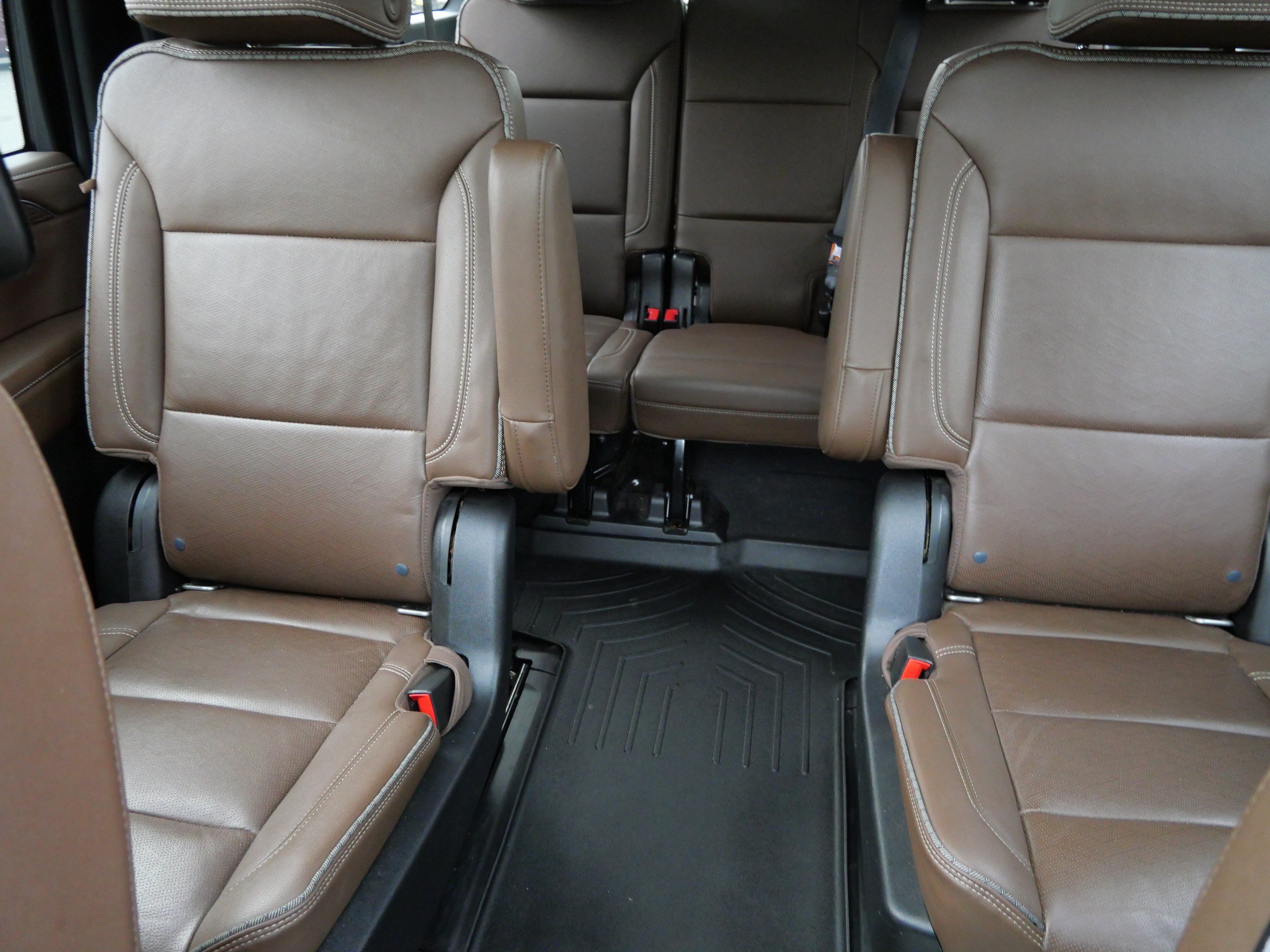 Certified 2021 Chevrolet Suburban High Country AWD/4WD image 13