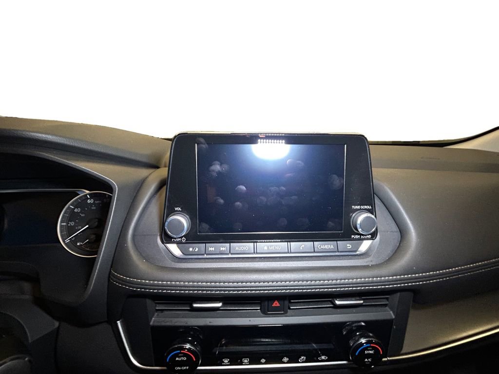 Used 2026 Nissan Rogue SV image 11