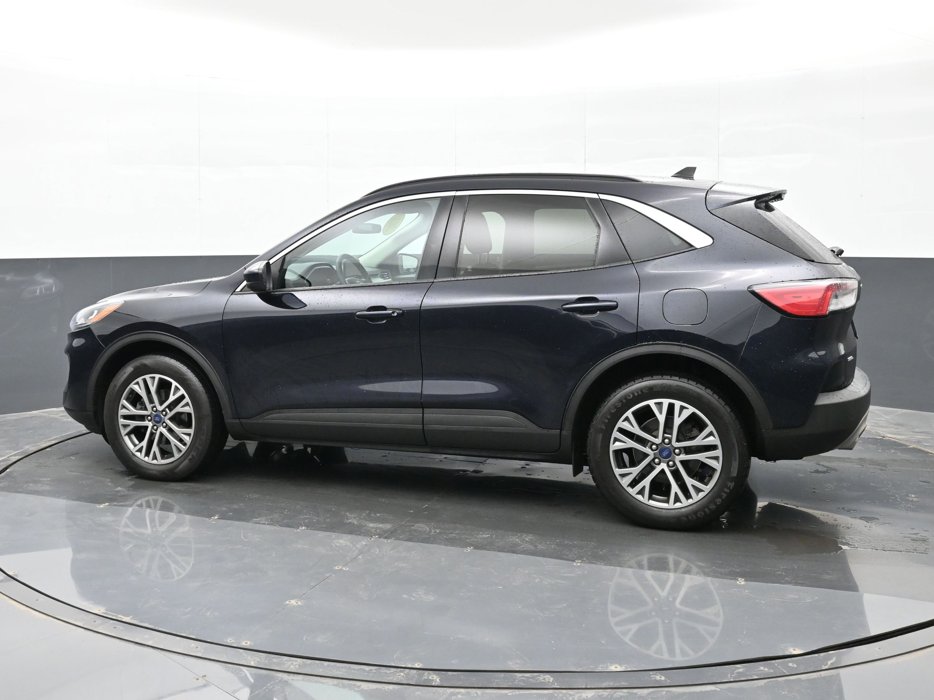 Used 2021 Ford Escape SEL image 5