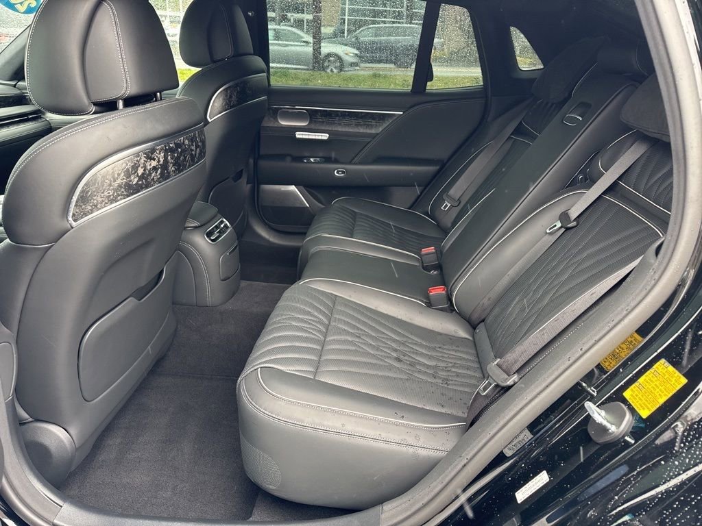 Used 2024 Genesis G90 3.5T image 43