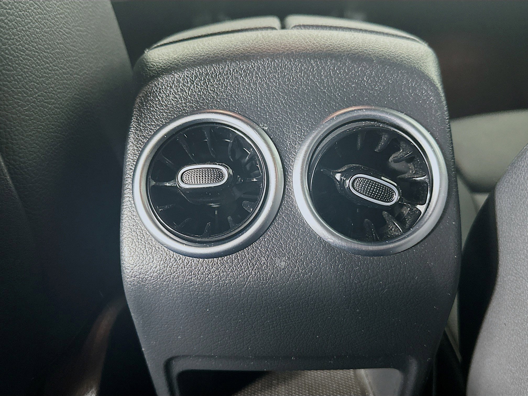 Used 2024 Mercedes-Benz EQB 250+ image 27