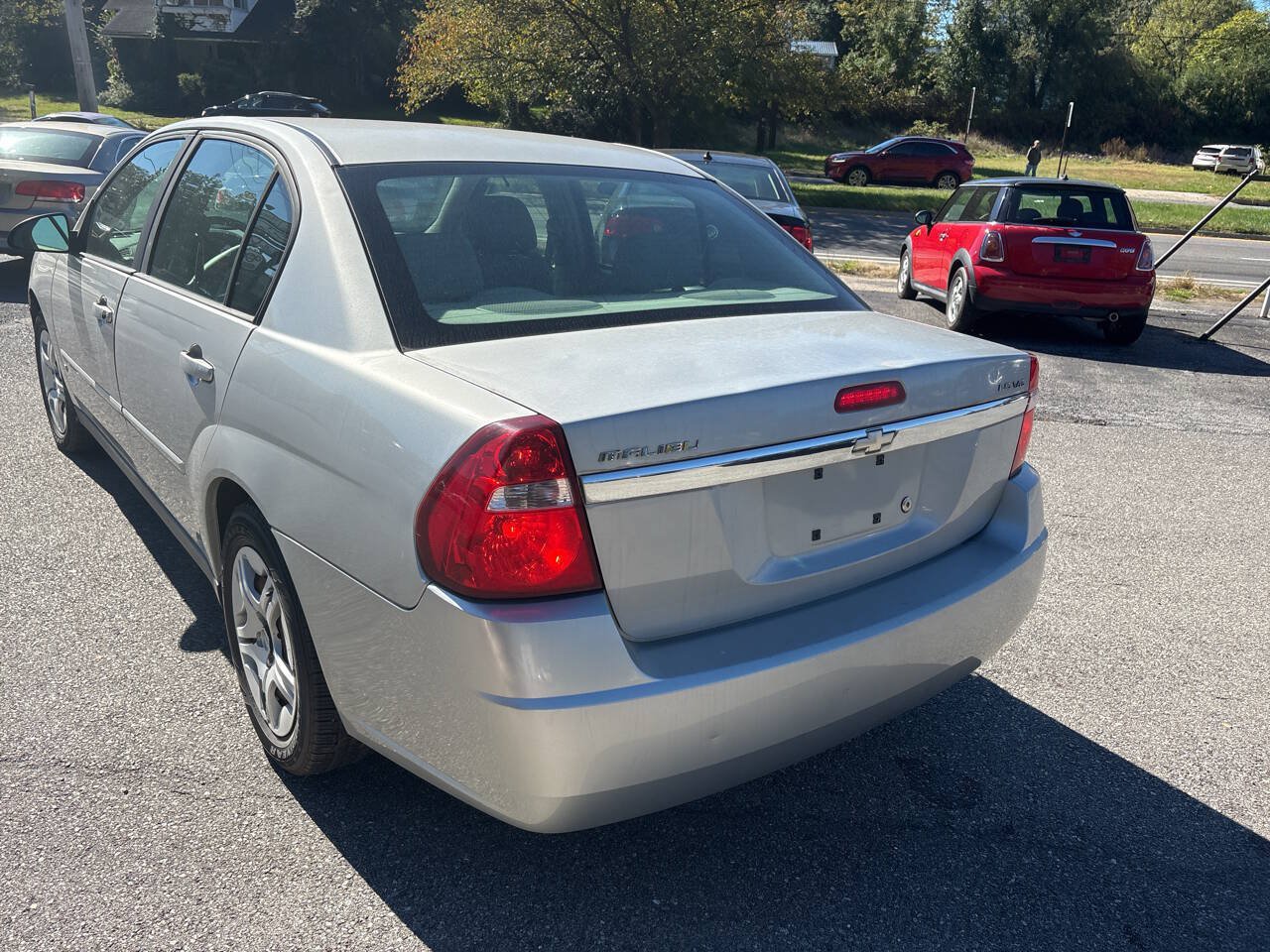Used 2007 Chevrolet Malibu LS FWD image 12