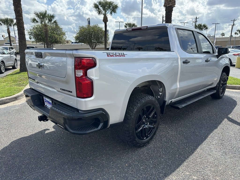 Used 2022 Chevrolet Silverado 1500 Custom Trail Boss w/ LPO, Dark Essentials Package image 6