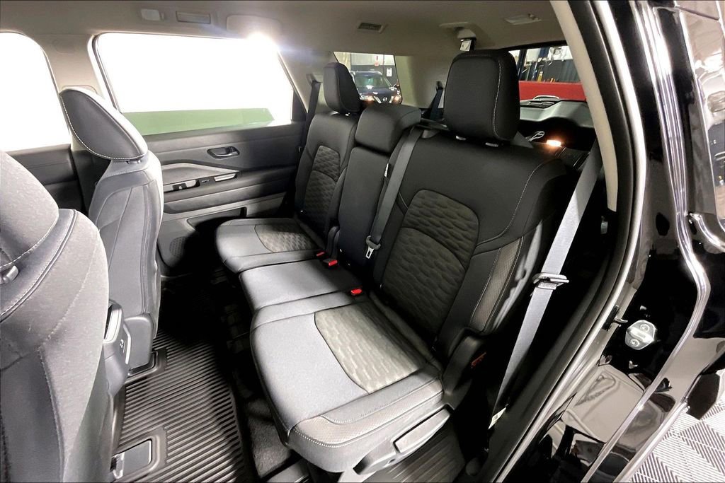 Certified 2025 Nissan Pathfinder S AWD/4WD image 34
