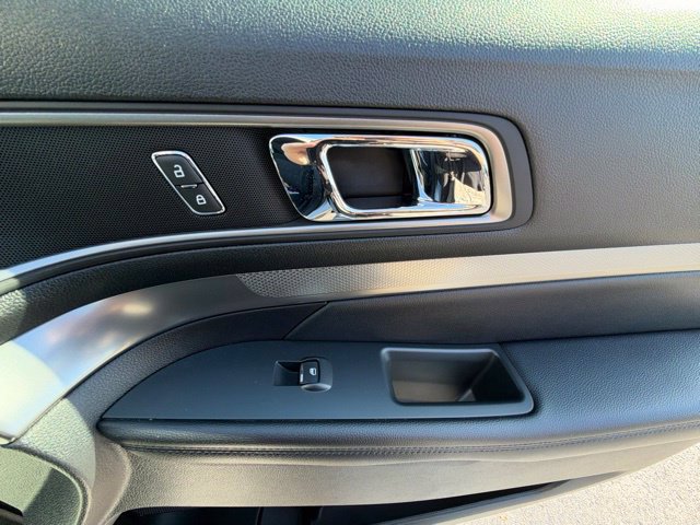 Used 2019 Ford Explorer XLT w/ Equipment Group 201A AWD/4WD image 35