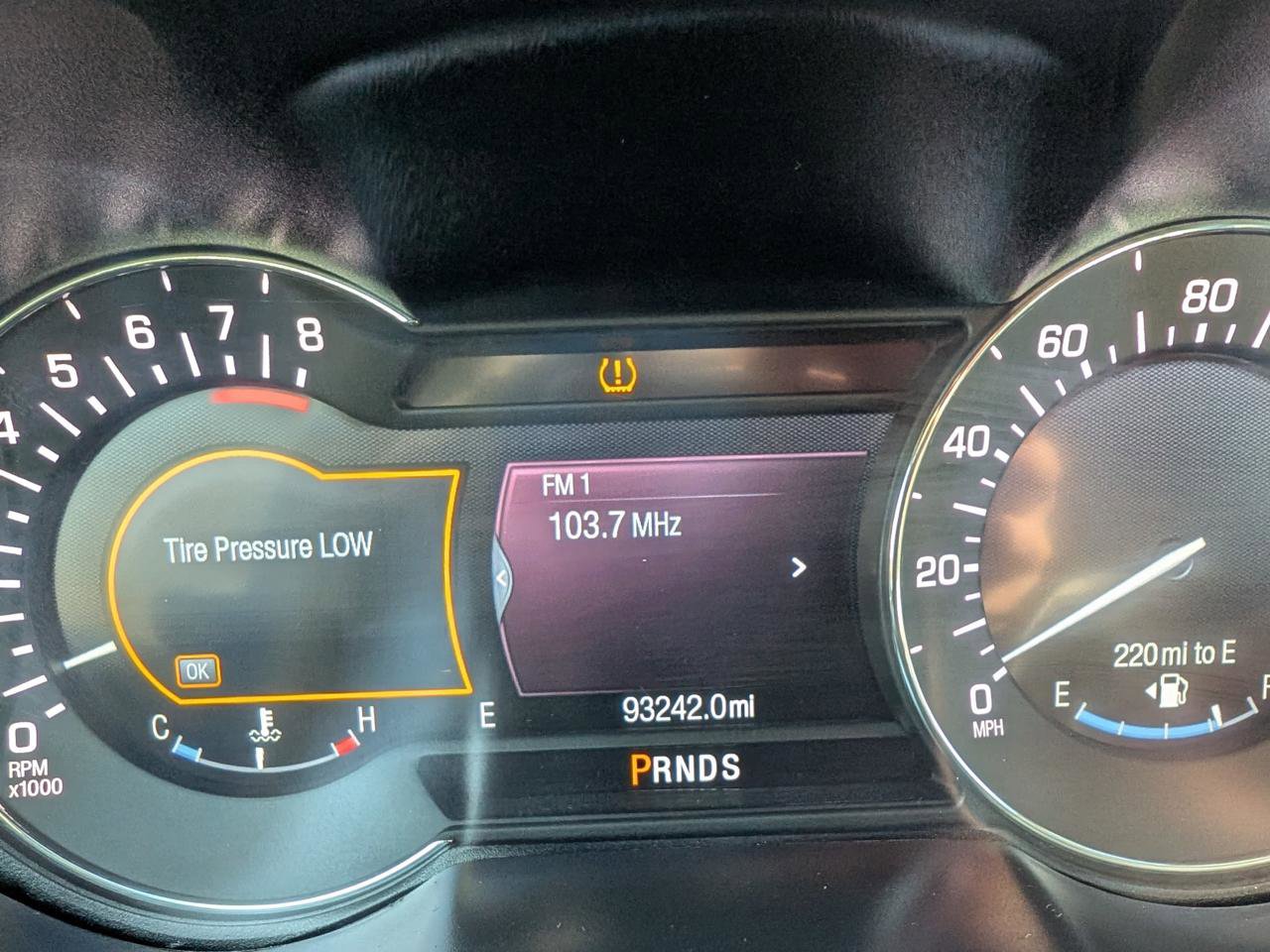 Used 2015 Lincoln MKZ AWD image 16