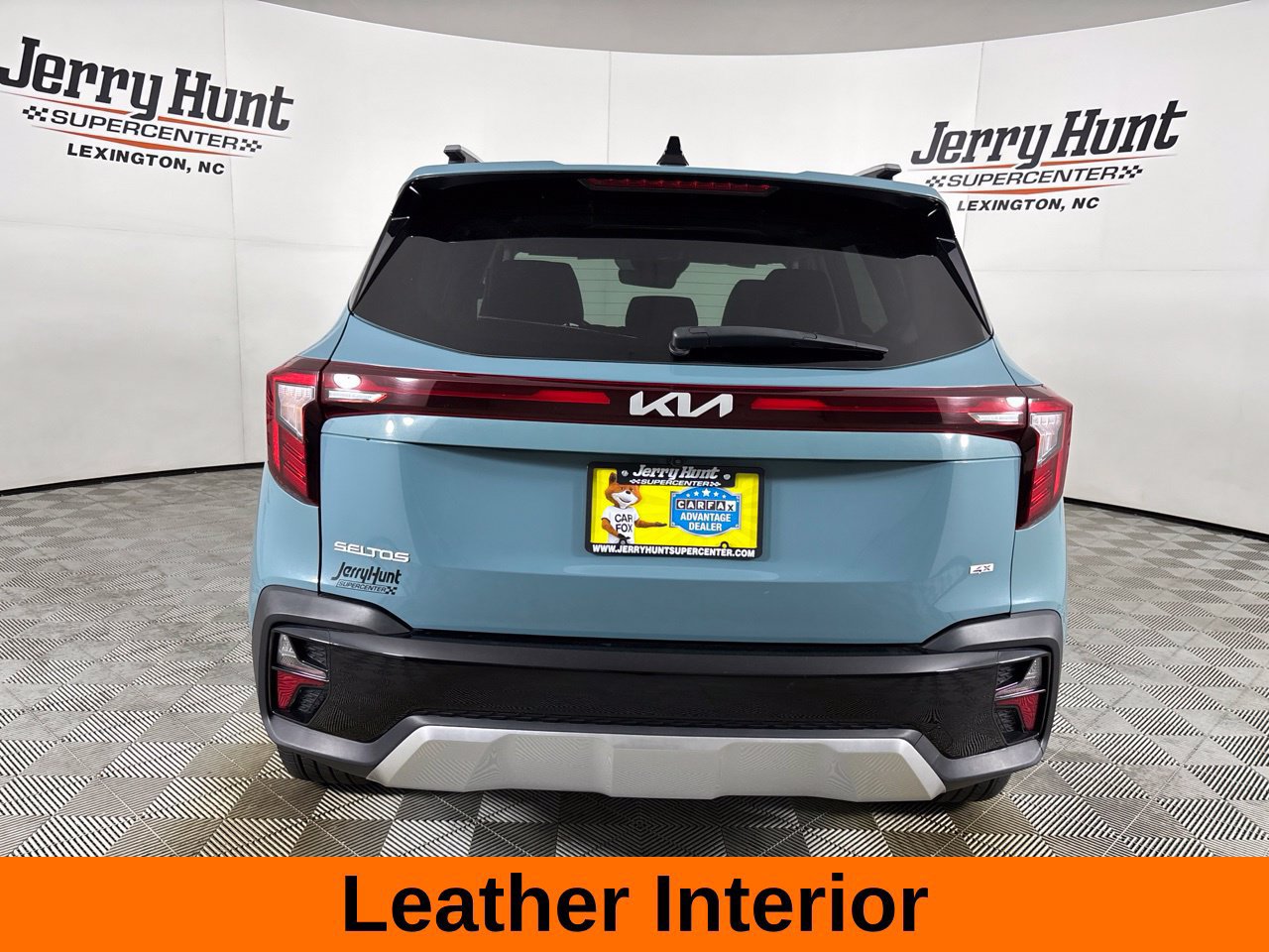 Used 2024 Kia Seltos SX w/ SX Sunroof Package AWD/4WD image 7