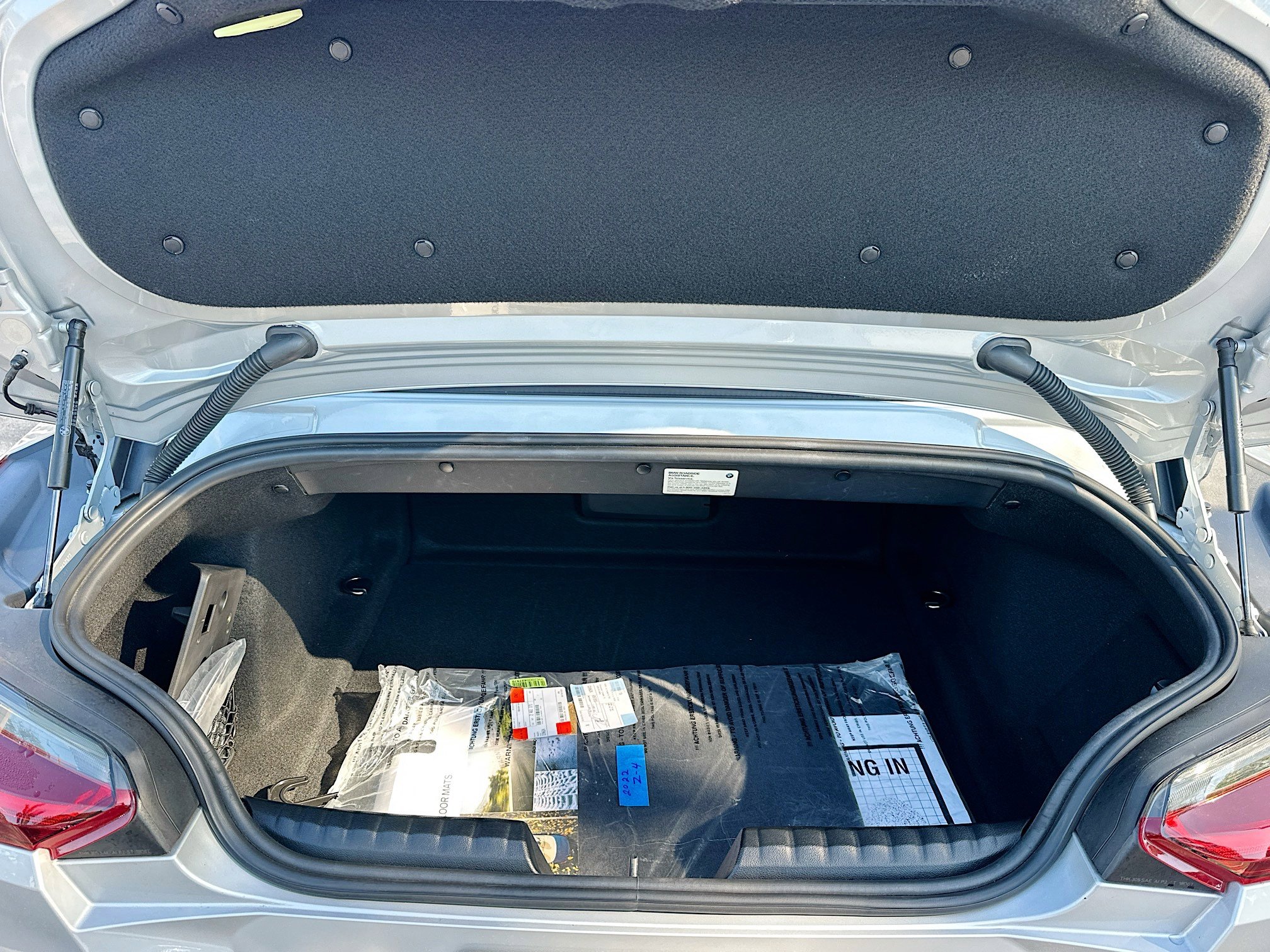 Used 2022 BMW Z4 M40i w/ Premium Package image 24