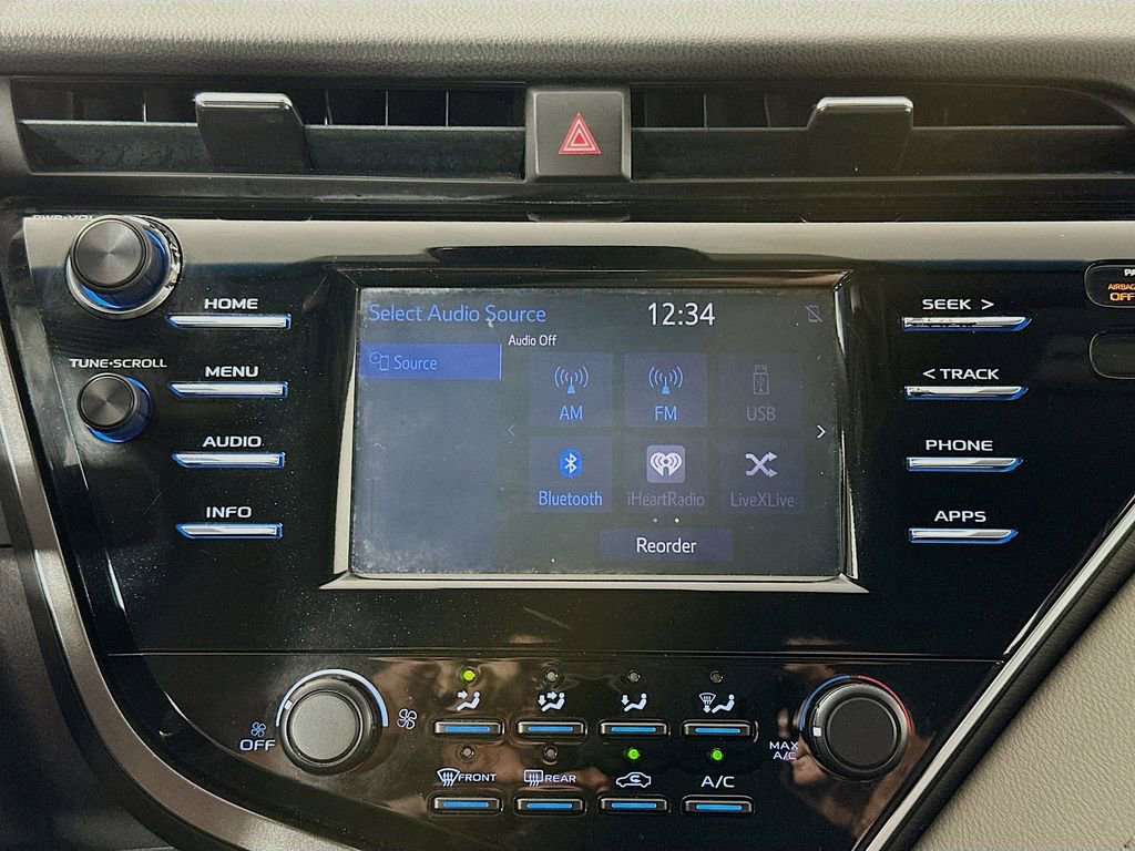 Used 2018 Toyota Camry L image 17