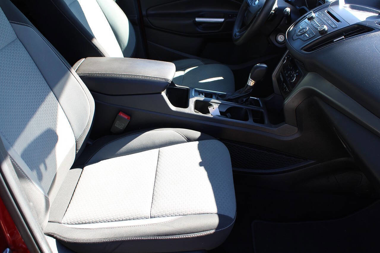 Used 2017 Ford Escape SE image 69