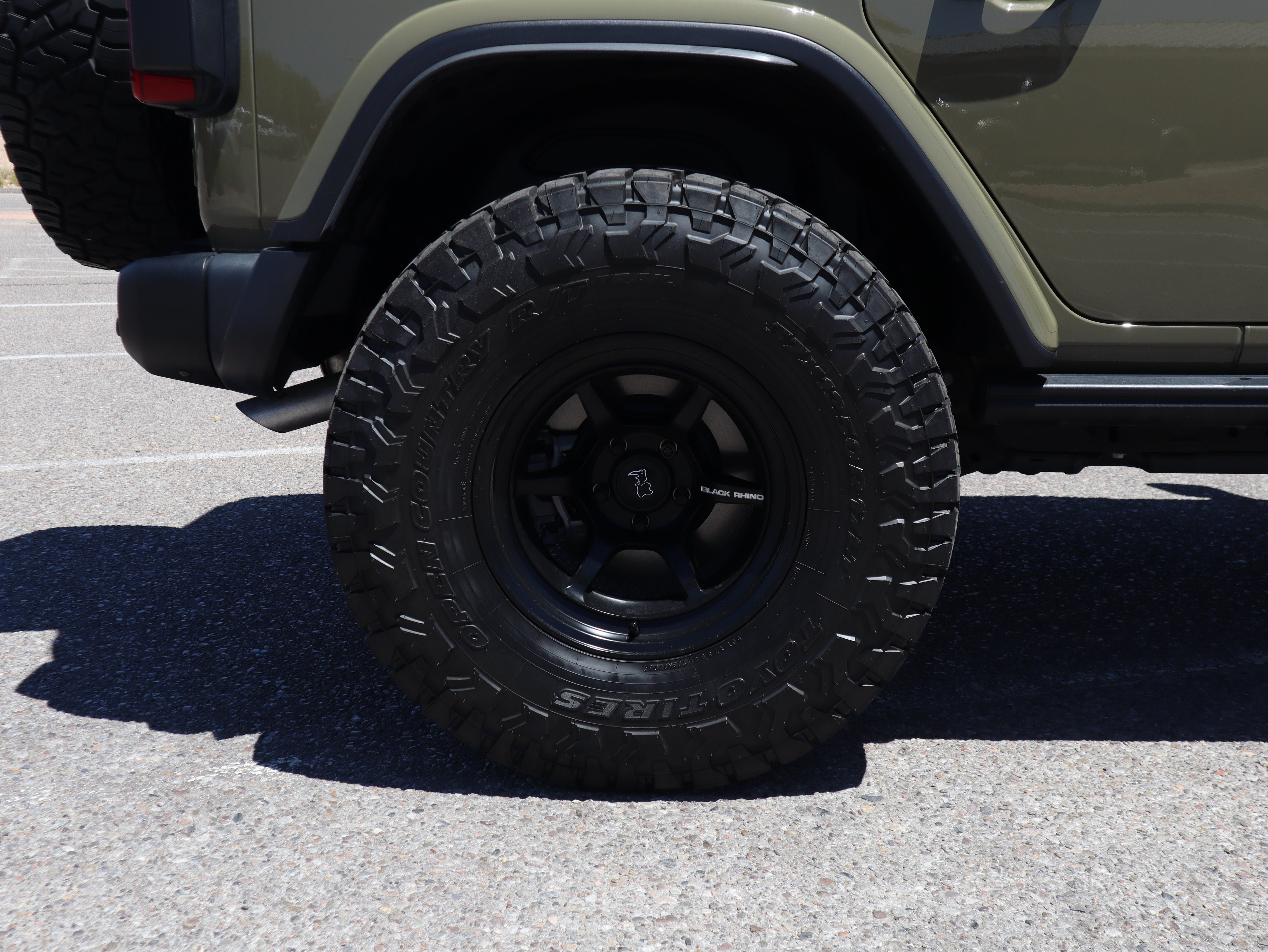 Used 2025 Jeep Wrangler Unlimited Rubicon AWD/4WD image 12
