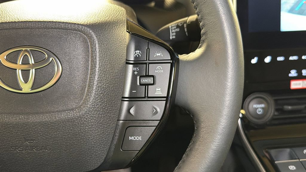 Used 2025 Toyota bZ4X AWD w/ Weather Package image 29