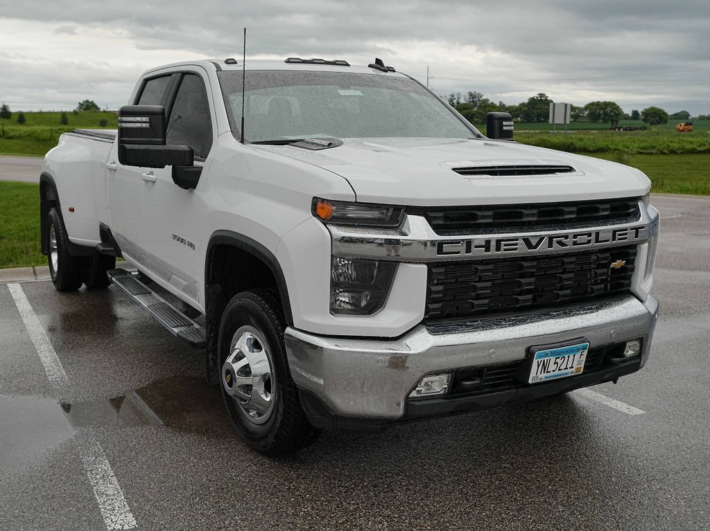Used 2020 Chevrolet Silverado 3500 LT w/ All Star Edition AWD/4WD image 3