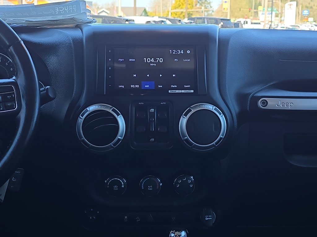 Used 2013 Jeep Wrangler Unlimited Sahara w/ Connectivity Group image 22