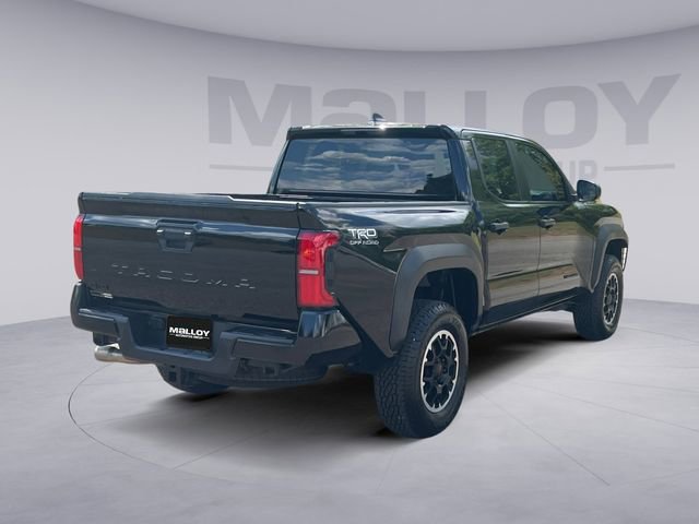 Used 2024 Toyota Tacoma TRD Off-Road AWD/4WD image 5