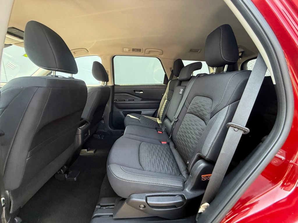 Certified 2022 Nissan Pathfinder SV FWD image 16