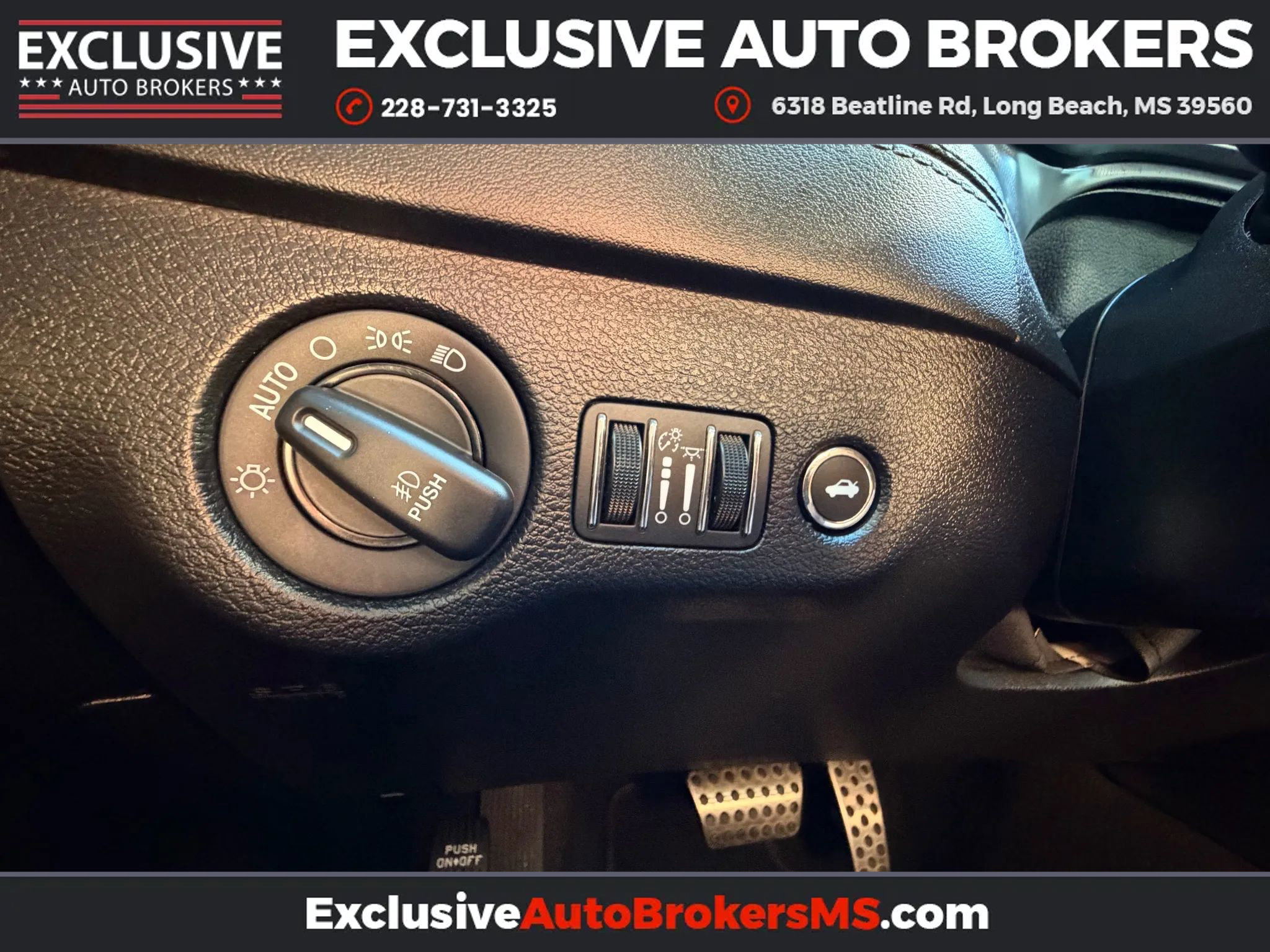 Used 2021 Dodge Charger Scat Pack w/ Dynamics Package image 19