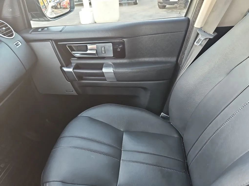 Used 2016 Land Rover LR4 HSE Silver Edition image 33