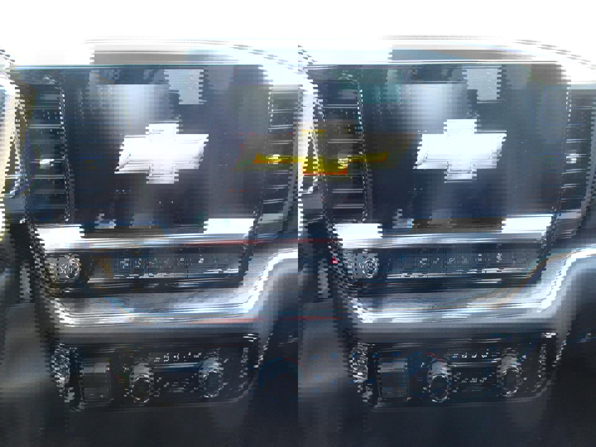 Certified 2025 Chevrolet Silverado 3500 LTZ image 13