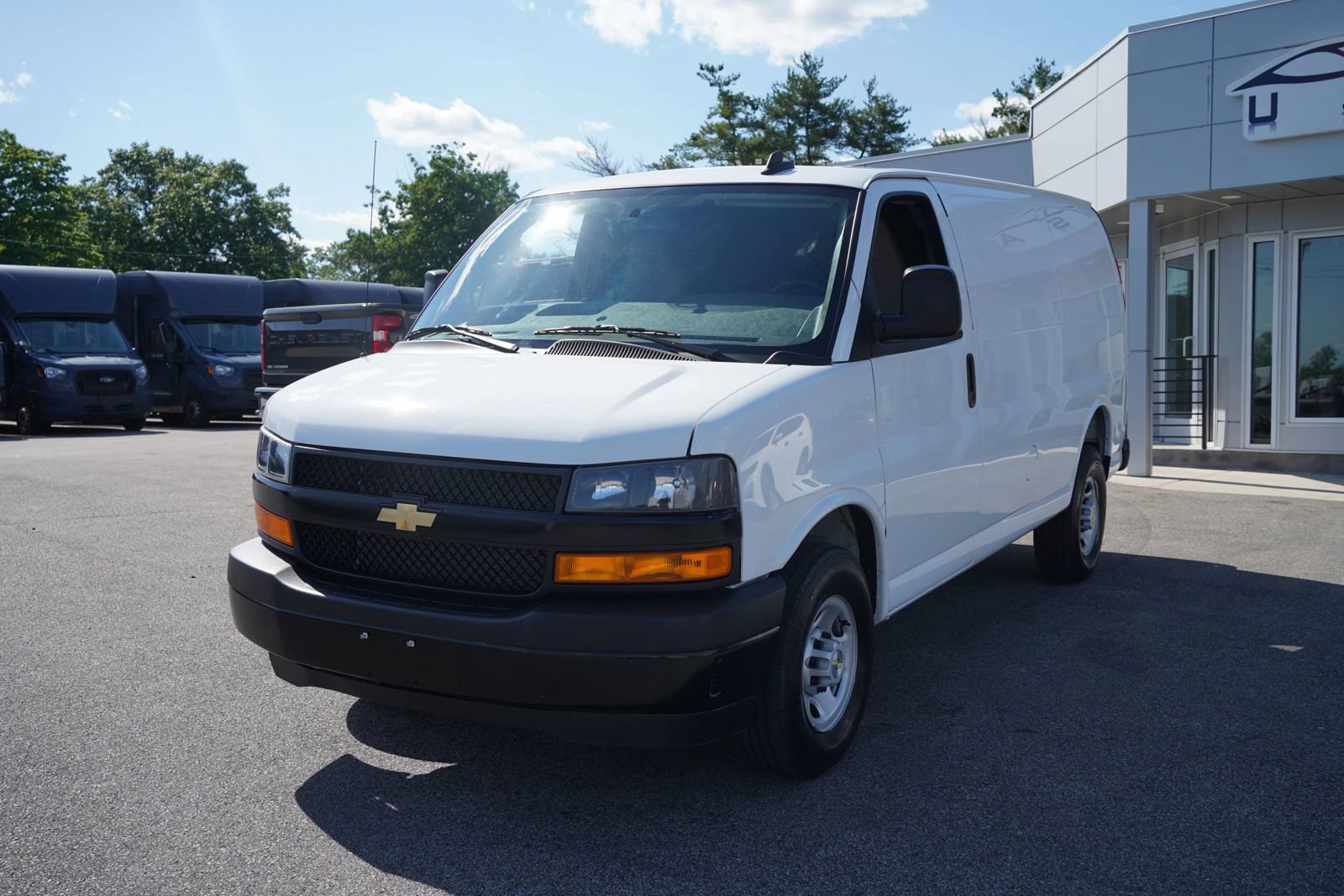 Used 2025 Chevrolet Express 2500 w/ Communications Package