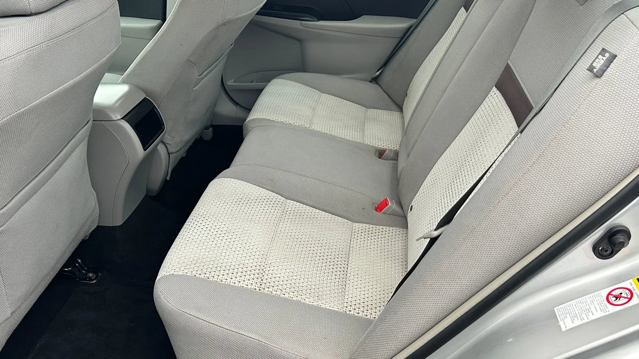 Used 2013 Toyota Camry LE image 14