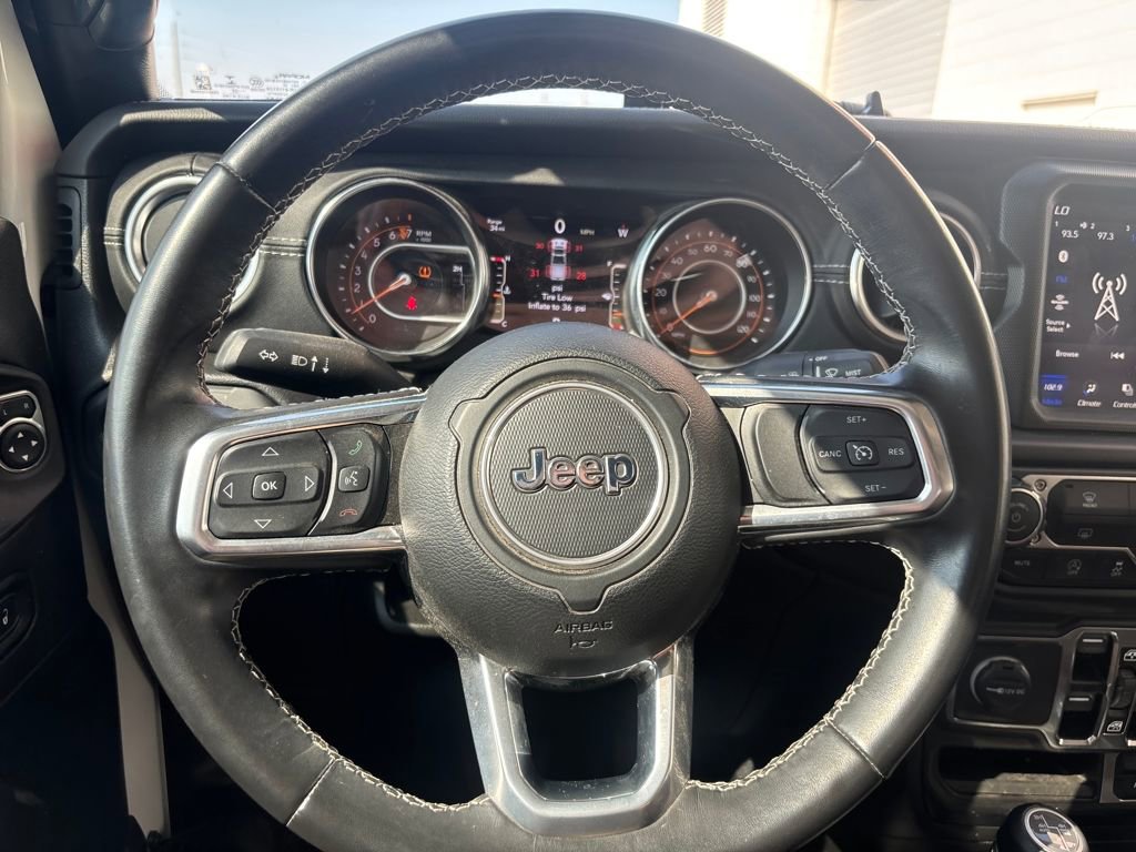 Used 2022 Jeep Gladiator Overland w/ Popular Equipment Package image 16