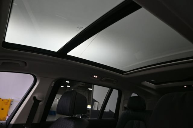 Used 2023 BMW X7 xDrive40i AWD/4WD image 12