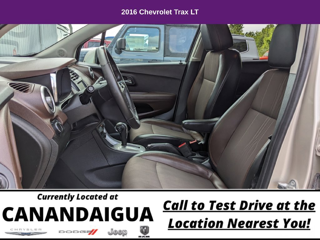 Used 2016 Chevrolet Trax LT w/ LT Convenience Package AWD/4WD image 12