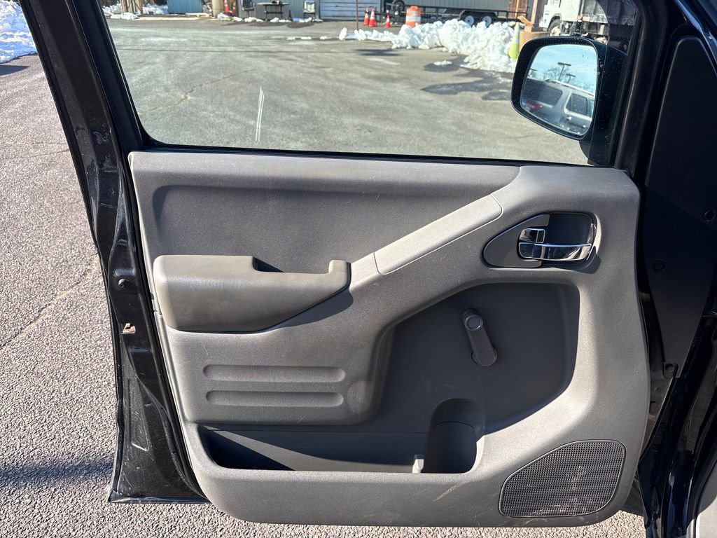 Used 2016 Nissan Frontier S image 14