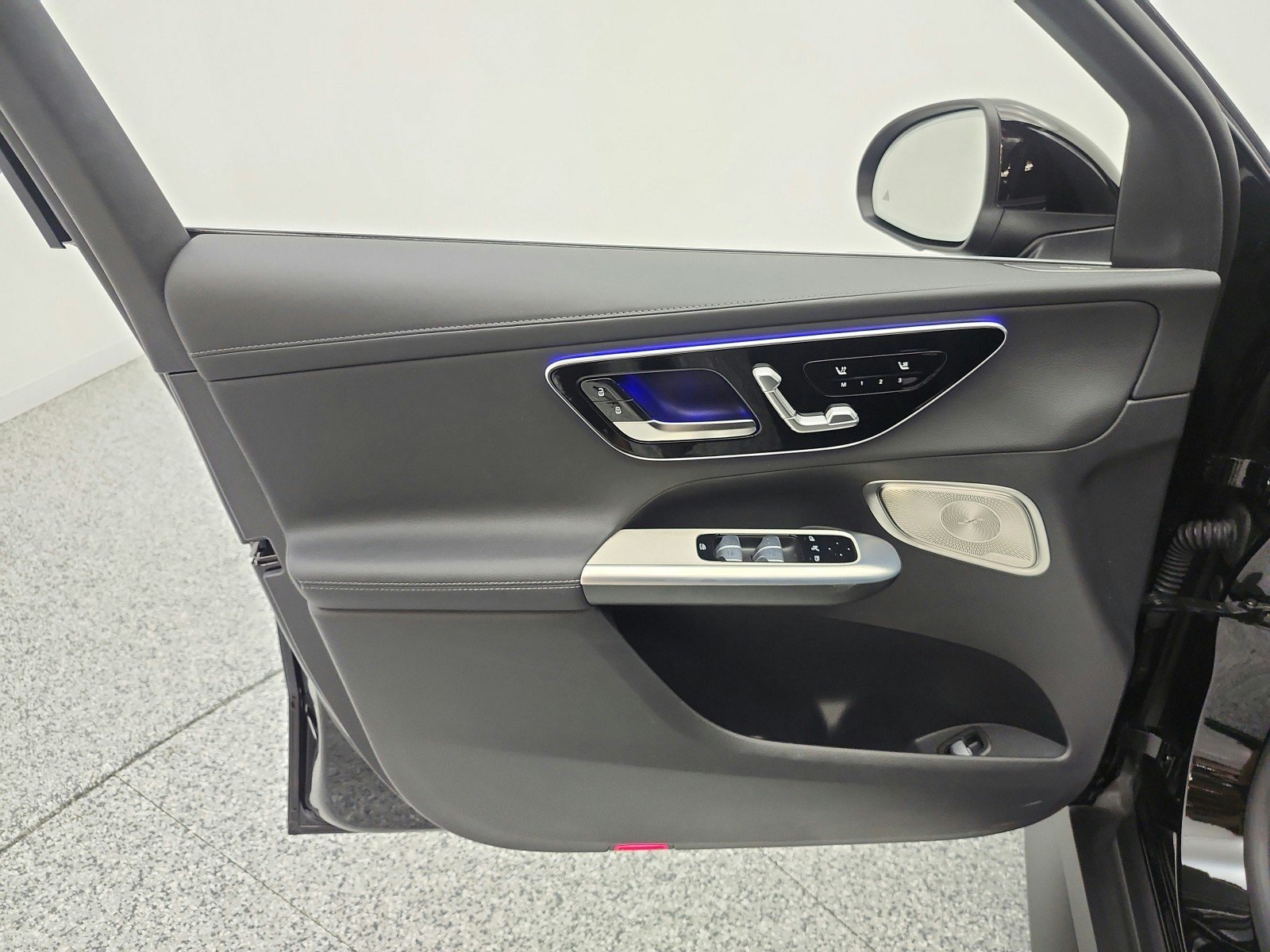 Used 2023 Mercedes-Benz GLC 300 image 14