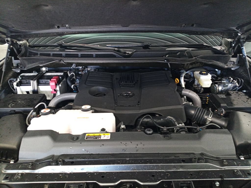 Used 2026 Toyota Tundra Platinum AWD/4WD image 24