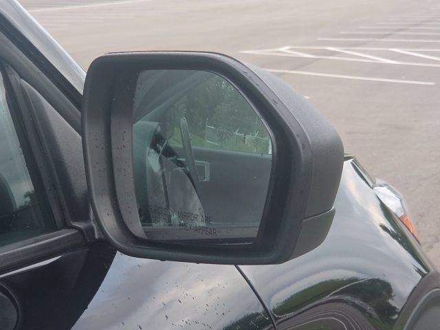 Used 2024 Ford Explorer XLT AWD/4WD image 7