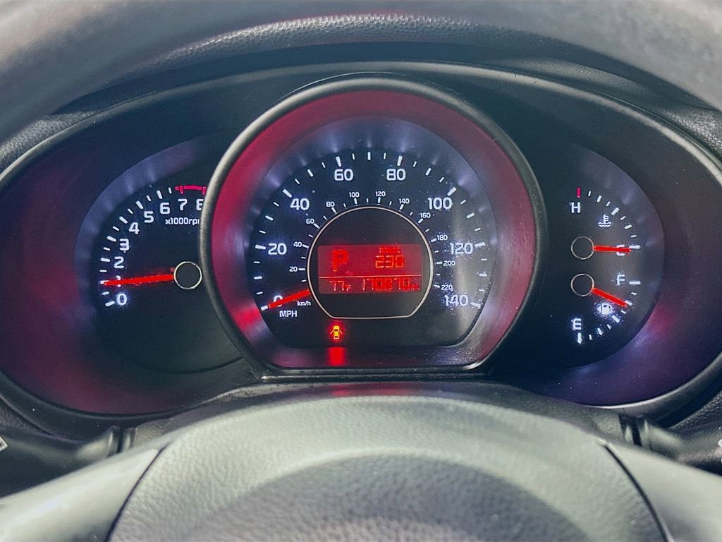 Used 2015 Kia Soul + FWD image 23