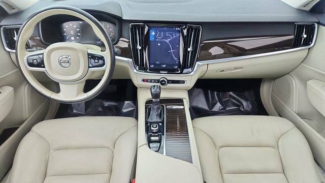 Used 2019 Volvo S90 T5 Momentum w/ Protection Package Premier image 20