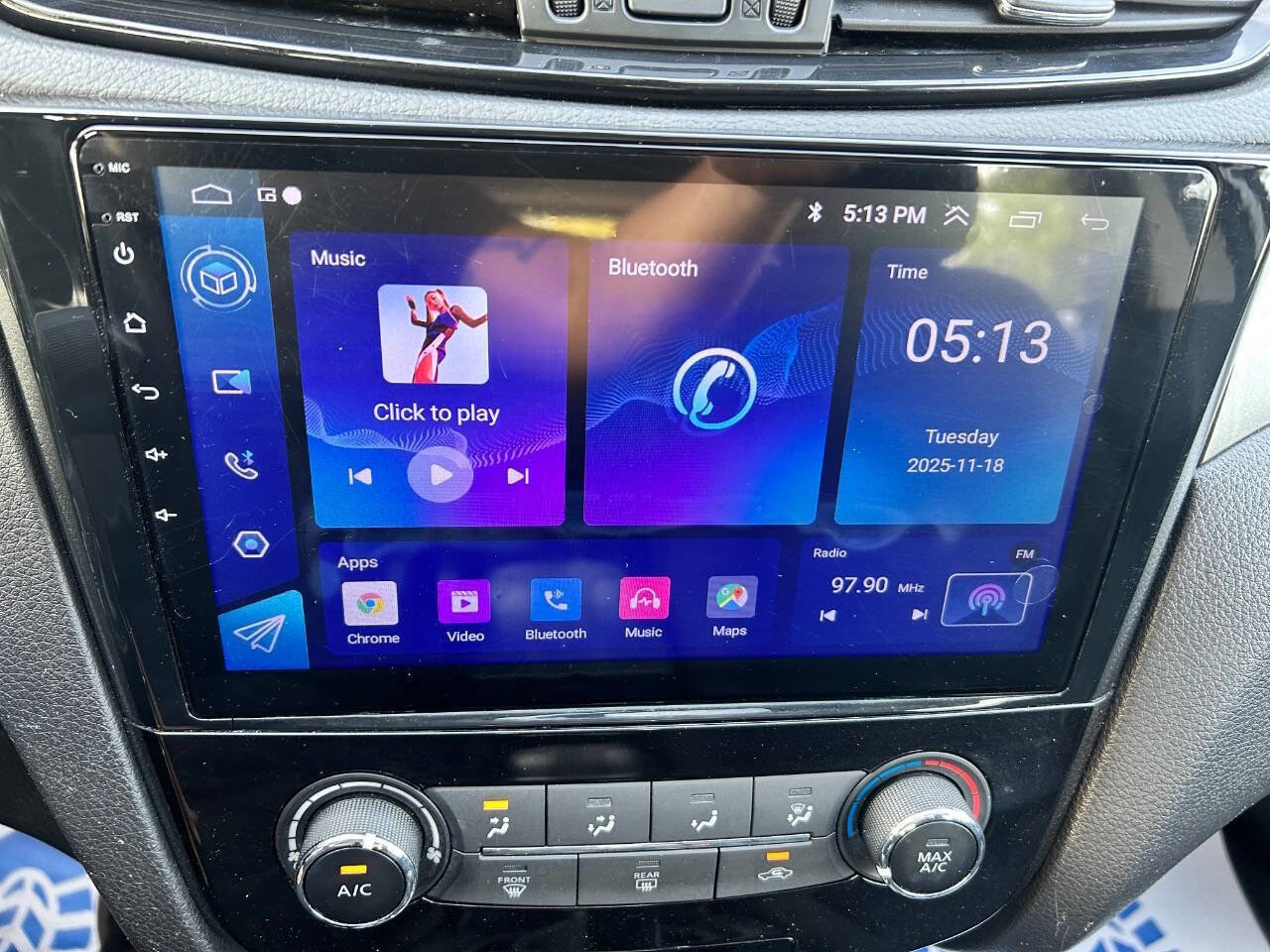 Used 2018 Nissan Rogue Sport S w/ S Appearance Package image 19