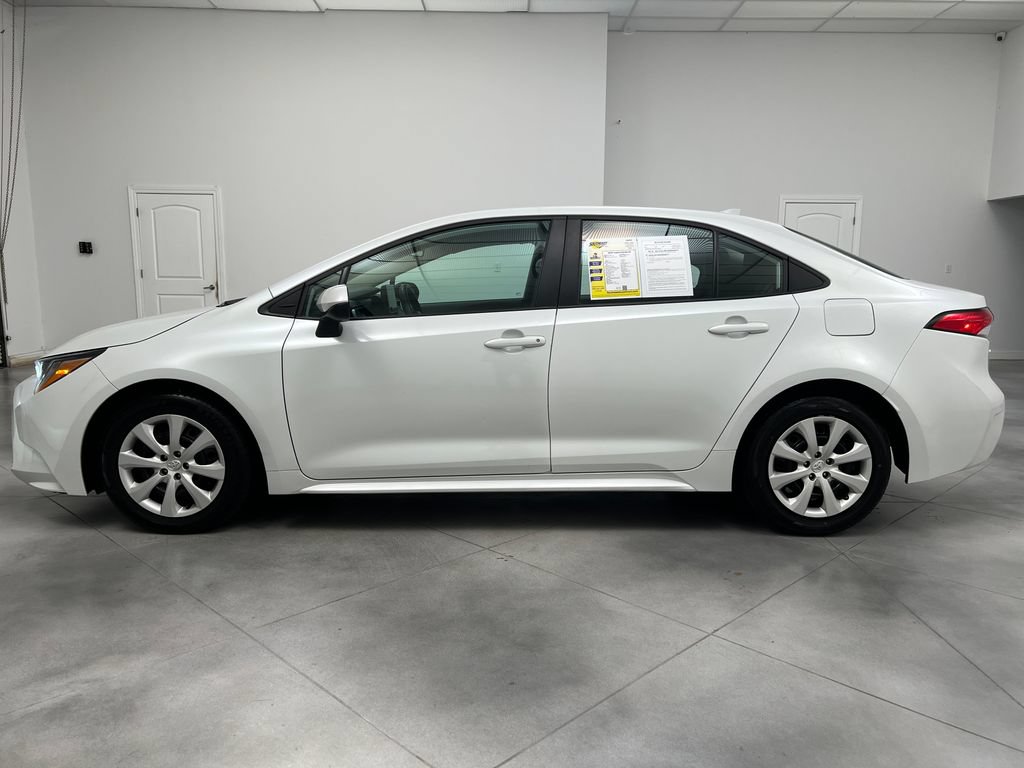 Used 2024 Toyota Corolla LE FWD image 5