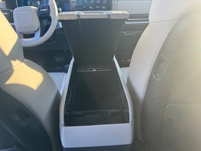 Used 2025 Hyundai Santa Fe SEL image 25