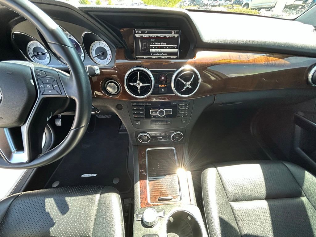 Used 2013 Mercedes-Benz GLK 350 4MATIC image 17
