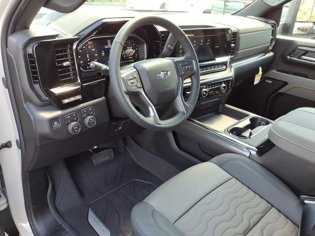 New 2026 Chevrolet Silverado 2500 ZR2 w/ LPO, Dark Essentials Package AWD/4WD image 5