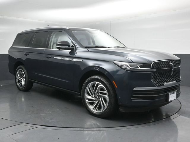 Certified 2025 Lincoln Navigator Reserve AWD/4WD image 1