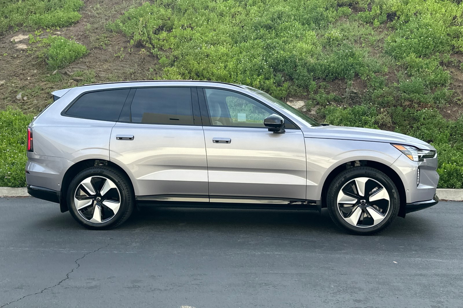 New 2026 Volvo EX90 Plus image 4