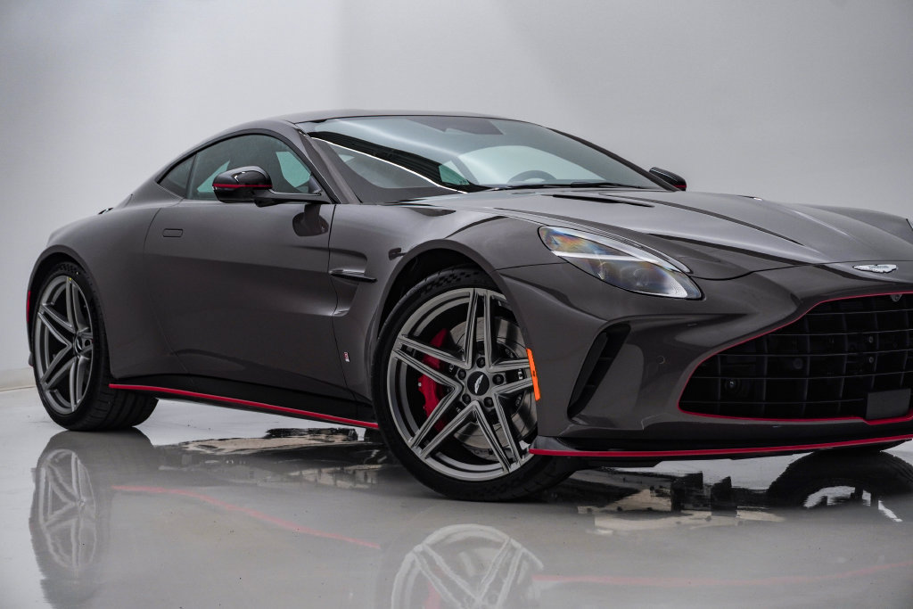 New 2026 Aston Martin V8 Vantage S RWD image 2
