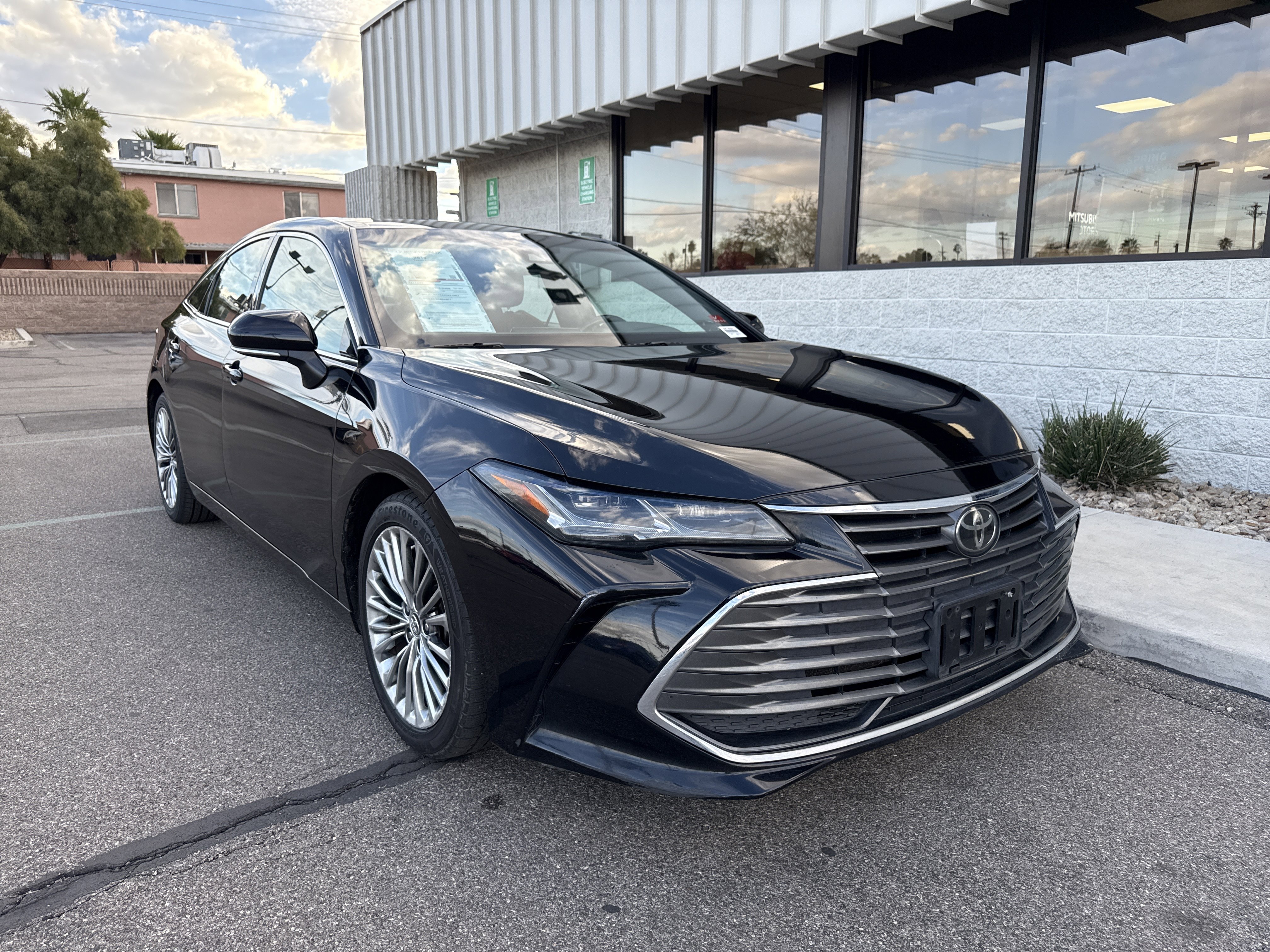 Used 2019 Toyota Avalon Limited w/ All Weather Liner Package image 40